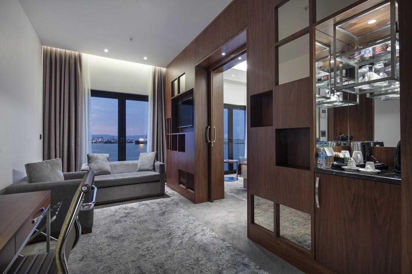 Holiday Inn Istanbul - Tuzla Bay By Ihg Eksteriør bilde