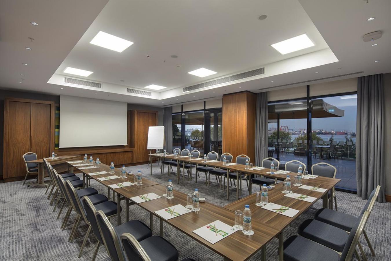 Holiday Inn Istanbul - Tuzla Bay By Ihg Eksteriør bilde